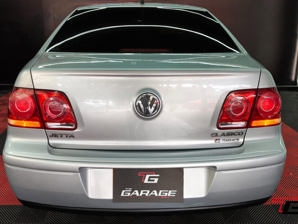 gallery-item